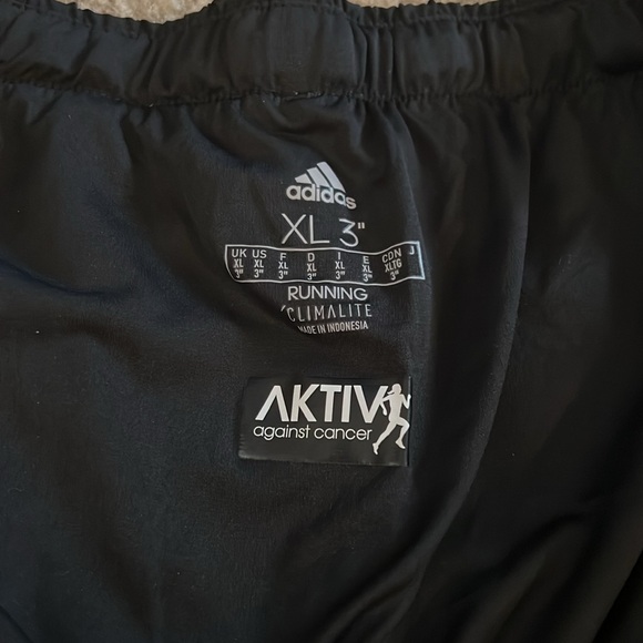 Adidas shorts - Picture 2 of 2